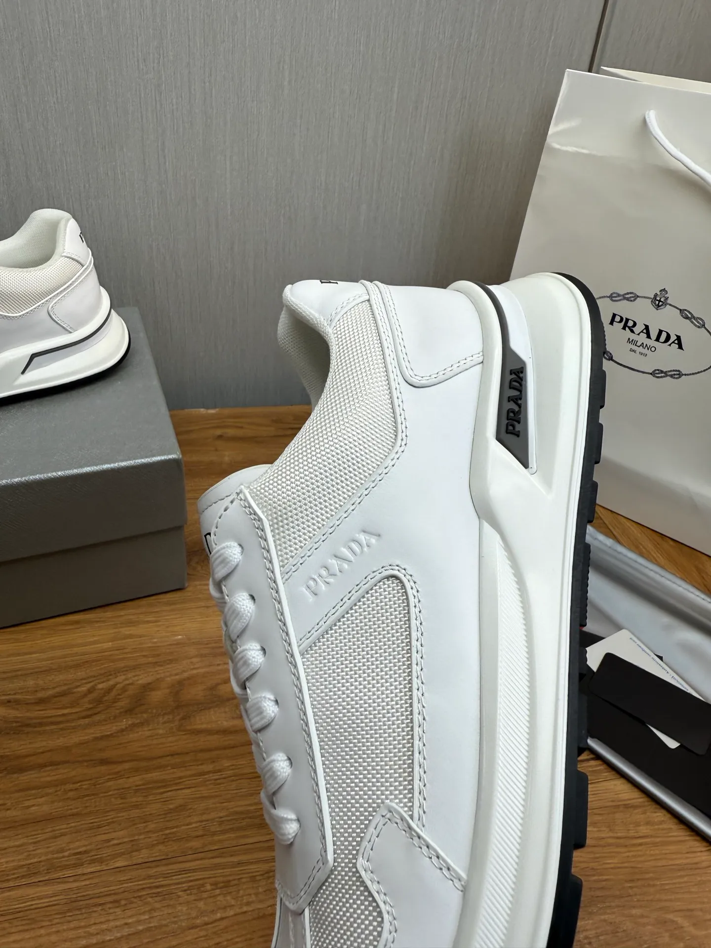 Men's shoes 💰600💰 [PRADA] Popular men's shoes shipped 👏Official website synchronized ⬆️Original cowhide fabric + cowhide lining, 1⃣️:1⃣️reproduction, original sole, 38-45 (45. Customized, non-refundable)